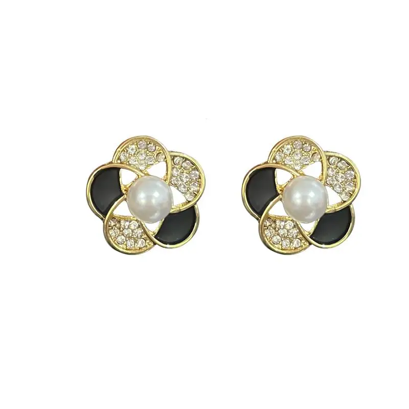 Luxury Chanel-Style Diamond-Studded Pearl Flower Earrings for Women Personalized Fashion Simple Temperament, Versatile Earrings
