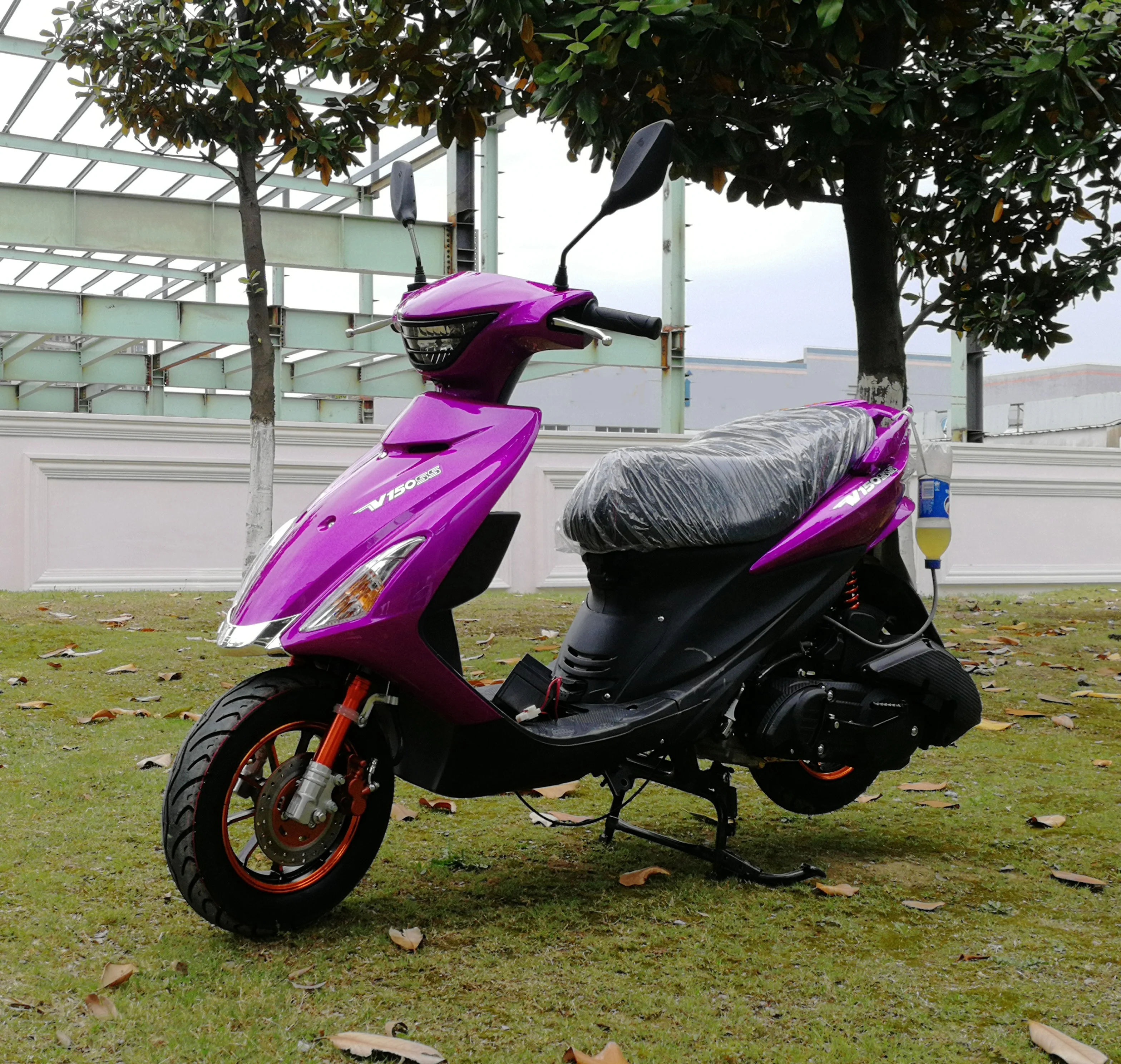 Quality 150 cc china 4-stroke 150cc scooter moto V150cc motorcycle