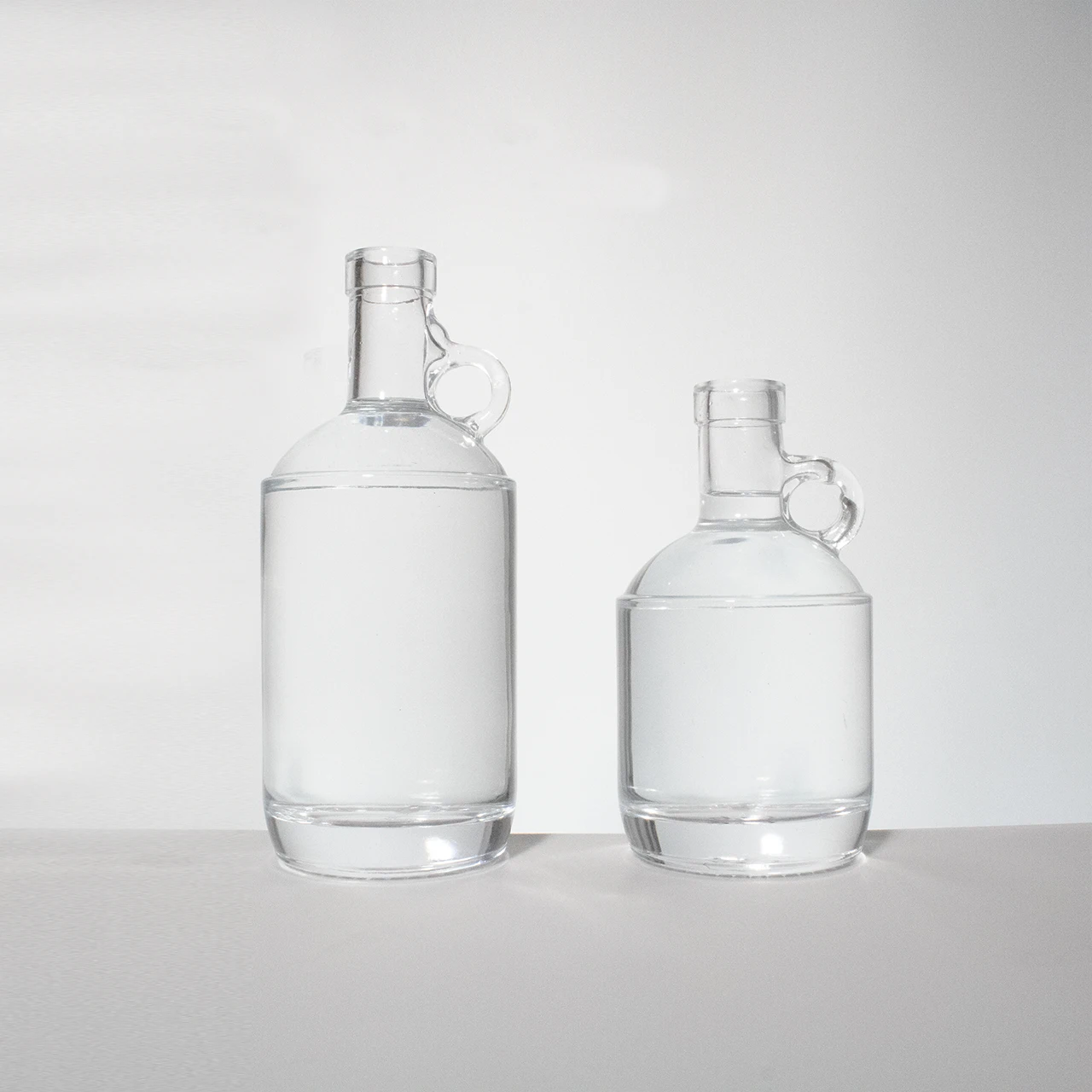 small  liquor bottle  375ml 500ml 750ml for  Whiskey Vodka Tequila Brandy Rum Gin Mezcal with cork stopper