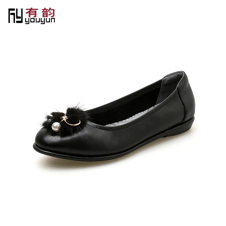 
Decorative plush Woman black leather loafer flat pumps comfortable 
