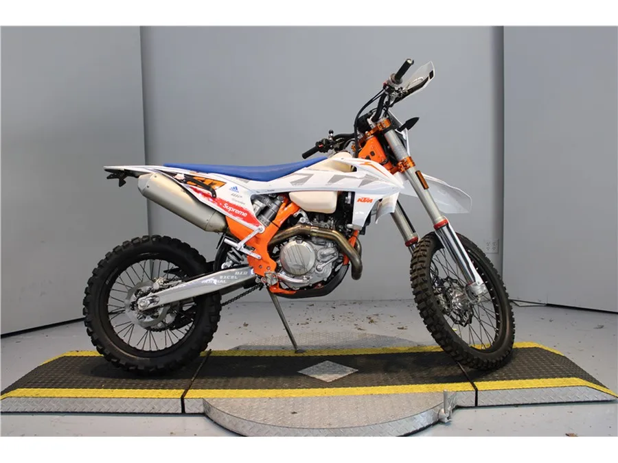 Бестселлер для 2021 KTM 390 Duke готов к отправке