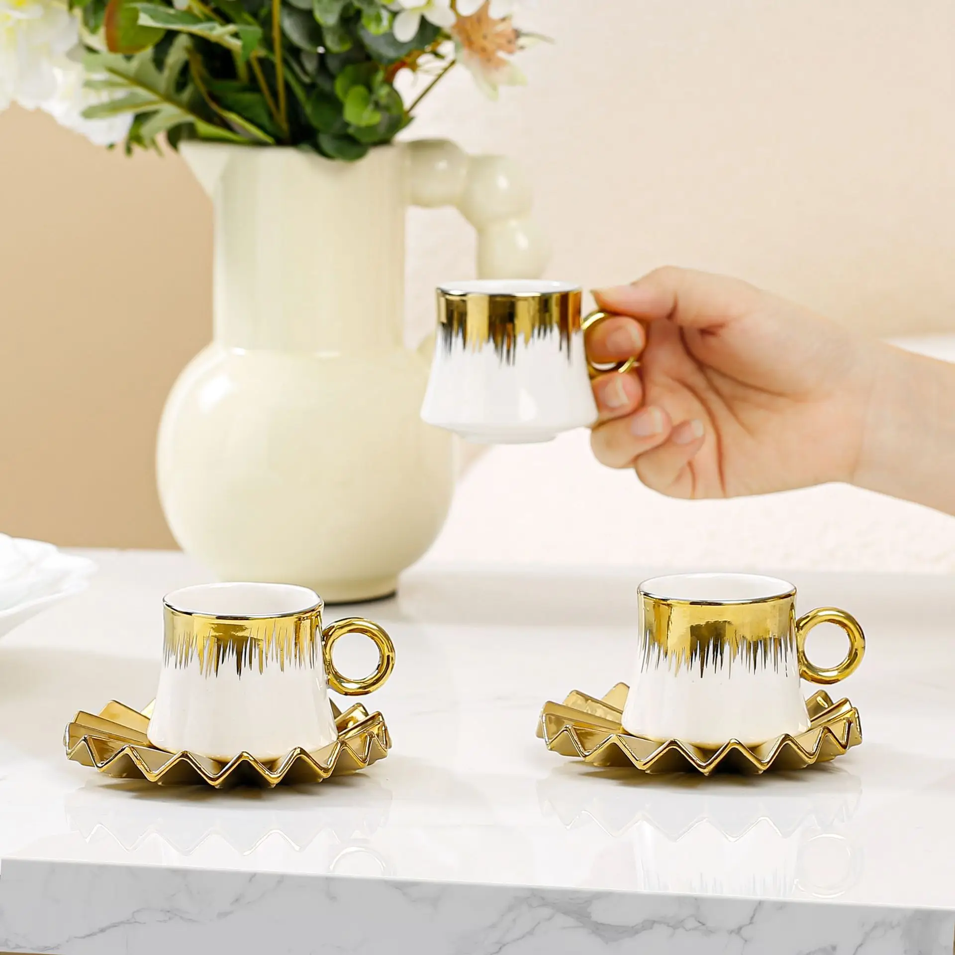 Good Quality New Arrivals Gold-Plated Ceramic Coffee Exquisite Reusable European Gift Box Cup Set With Tray