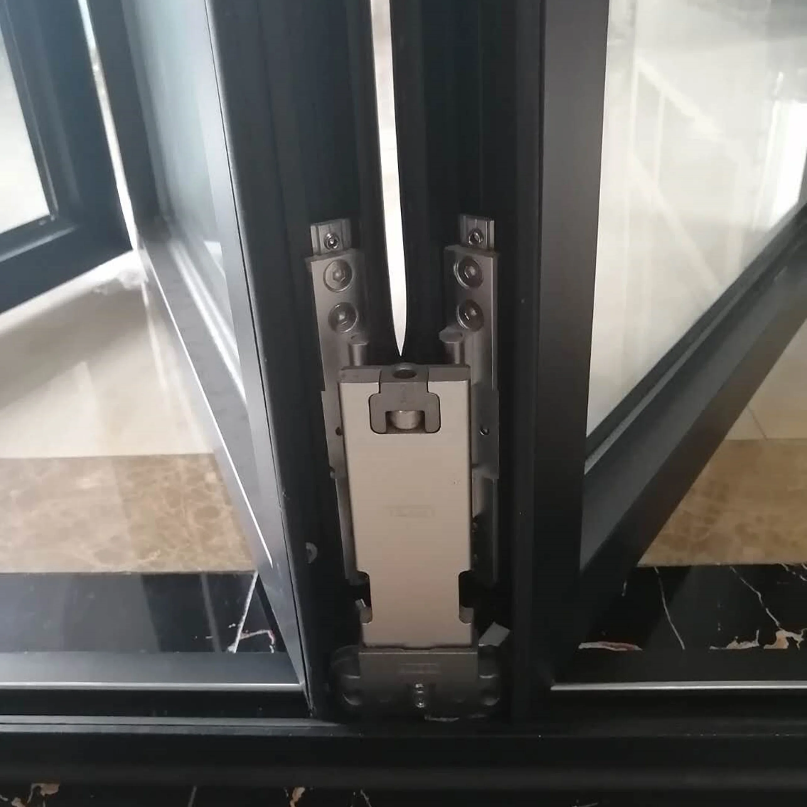 China customized soundproof aluminum glass folding door high strength bifold door commercial storefront bi folding door