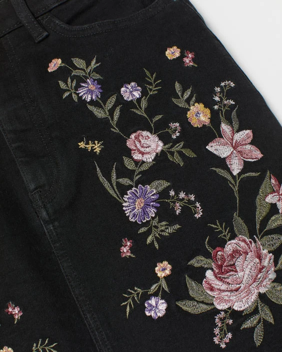 Hot Sales Autumn Floral Embroidered Women Empire Short Denim Skirt With Front Zipper And Button STD0563