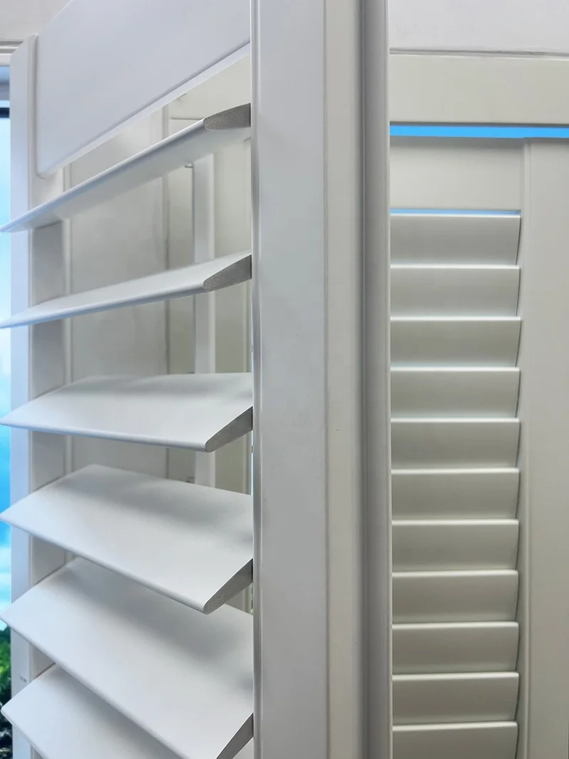 Adjustable California  Wooden Window Plantation Shutters Simple Style Durable Shutters PVC Shutters for window