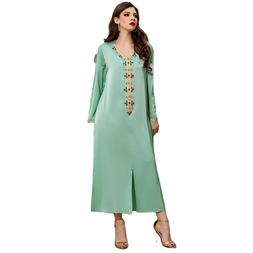 China Factory Accept Customized Green Color Slit Front Lace Crystal Decoration Fashion Simple Abaya Women Muslim Robe