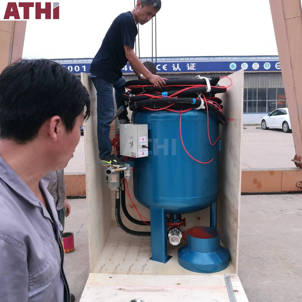 With more than one gun portable wet sandblasting equipment machine/sand blaster for sale