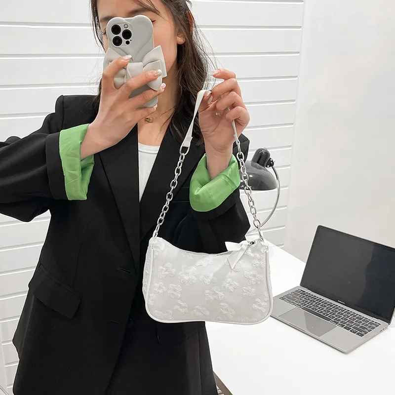 Minimalist Small Square Bag Fashionable and Stylish Shoulder Armpit Bag for Women