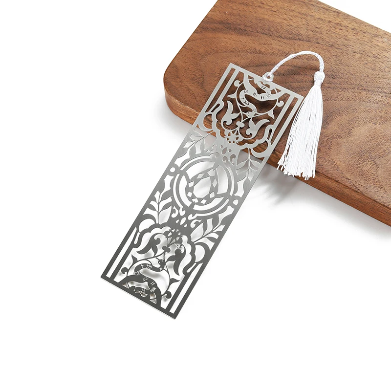 Provide a large number of durable customized zinc alloy electroplated hollow bookmarks with logos