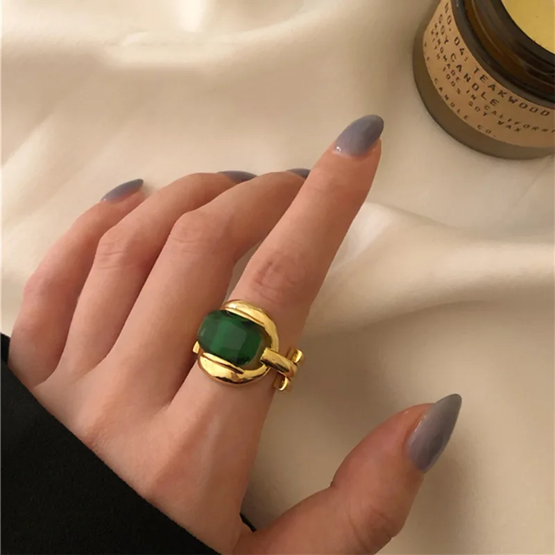 Vintage Luxury Emerald Crystal Finger Ring 18K Gold Plating Stackable Green Gemstone Ring Jewelry for Women Girls
