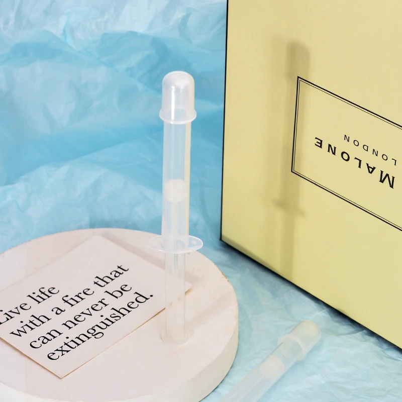 Free Sample 5ml 0.17oz Women Injector Gel Tube Skincare Container Syringe Bottle With Rear Push Type