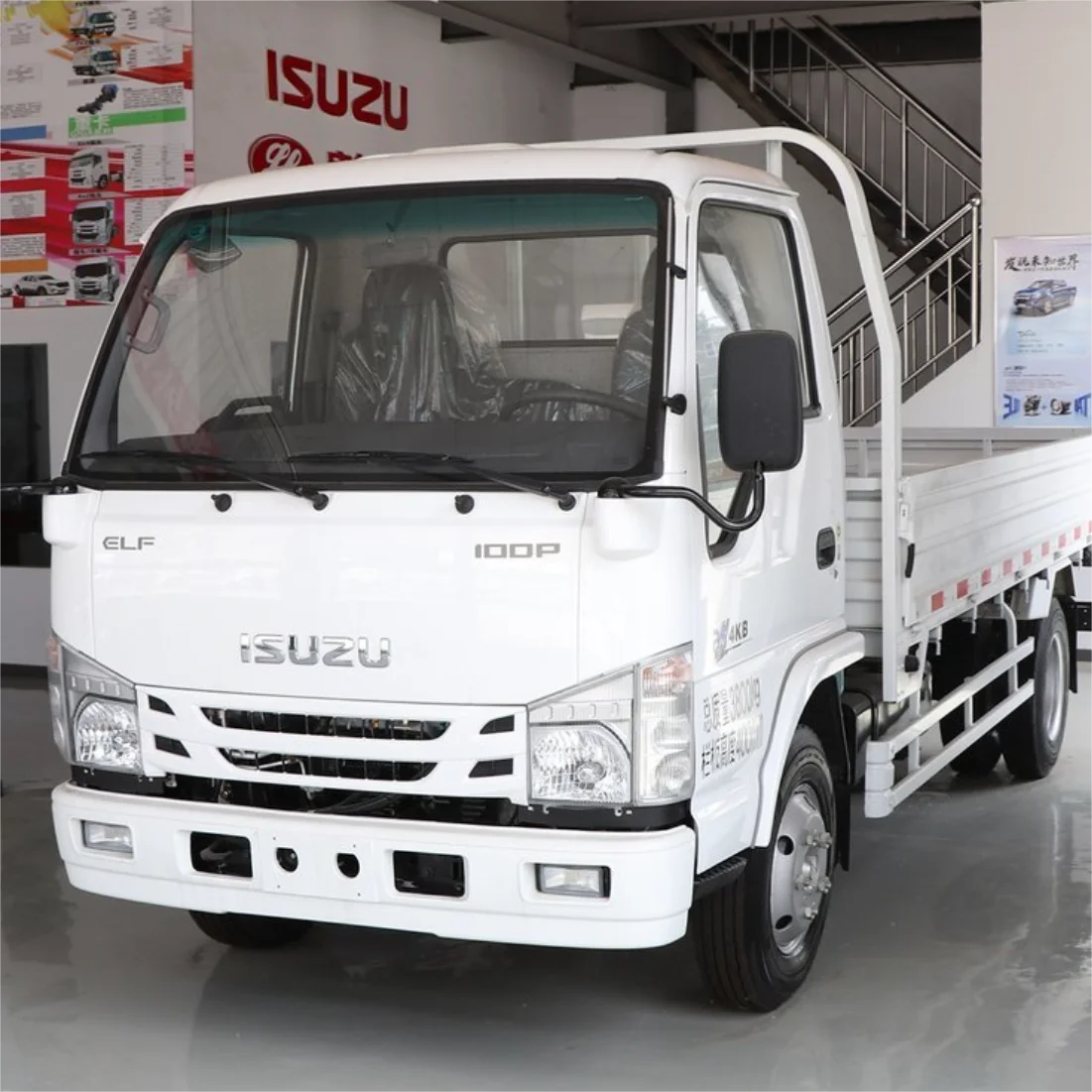 Good Condition Used 0 km Qingling ISUZU New Truck Five Seats 4*2 100p Light Truck