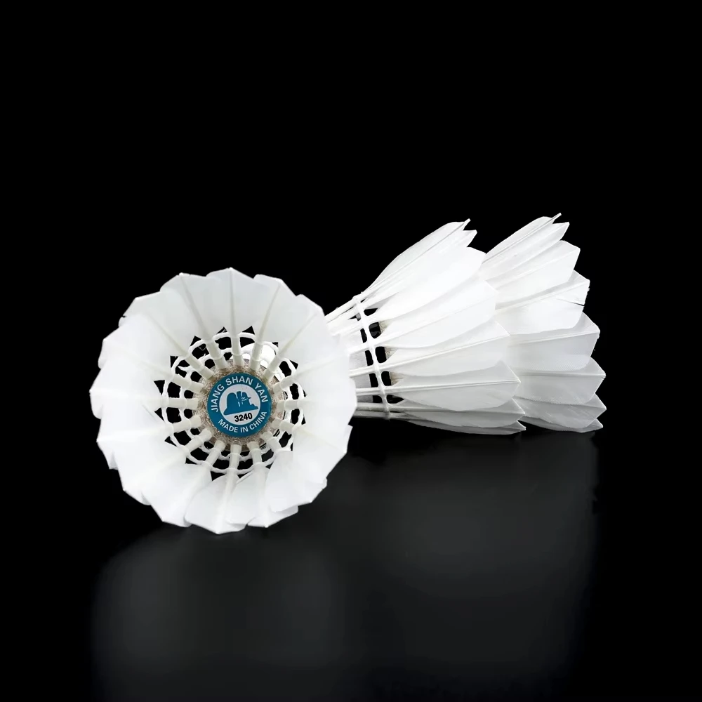 Chinese Factory Wholesale Cheap Badminton Water Duck Feather Badminton Shuttlecock NO.3240