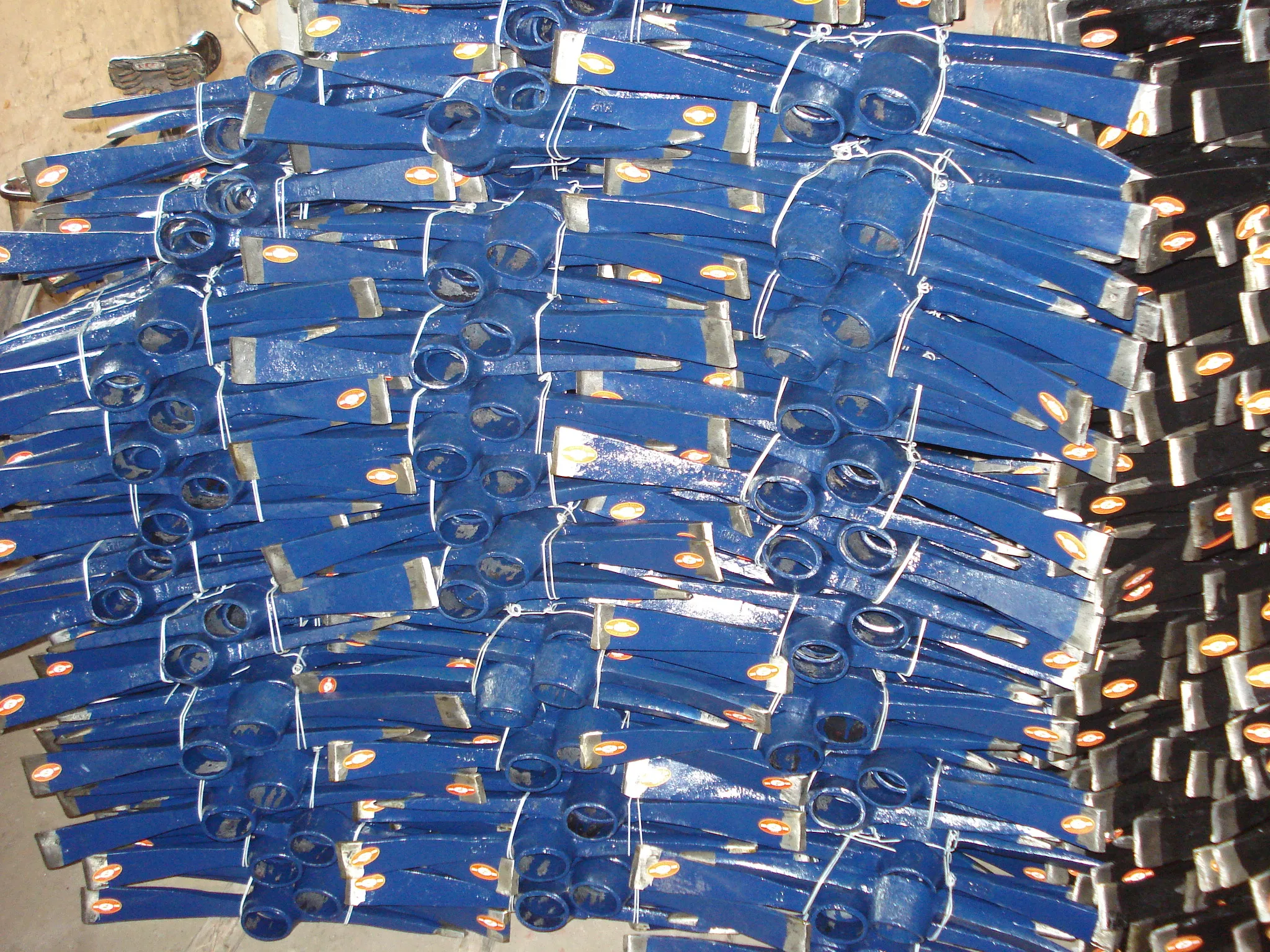 Hot Selling Household Small Hoe Pick Agricultural Tools Mattock Pickaxe