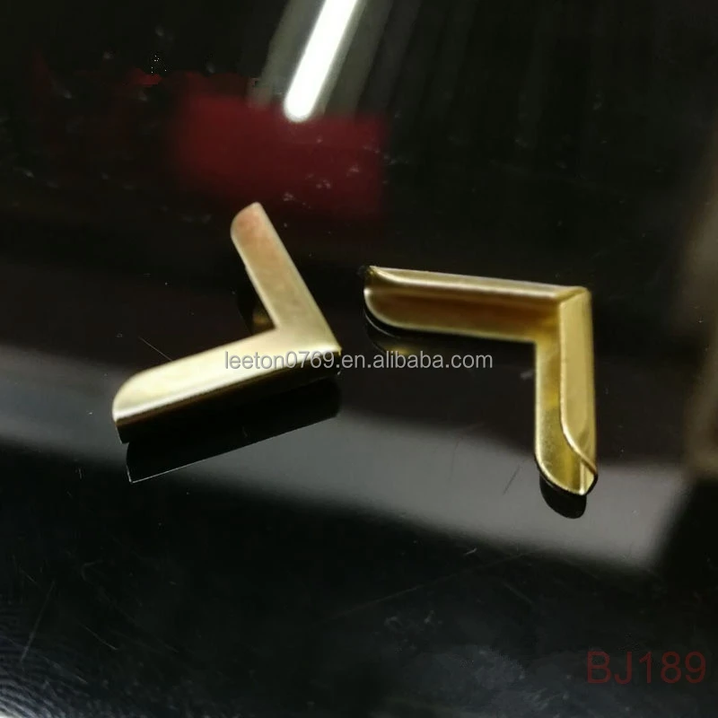 Factory supply  15 x 15 x 3.0mm gold metal corner protector for book cover