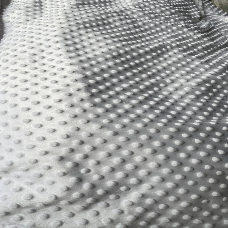baby quilt blanket 100% polyester 3D embossed bubble plush velvet fleece dot minky fabric rolls for cuddle comfort baby blanket