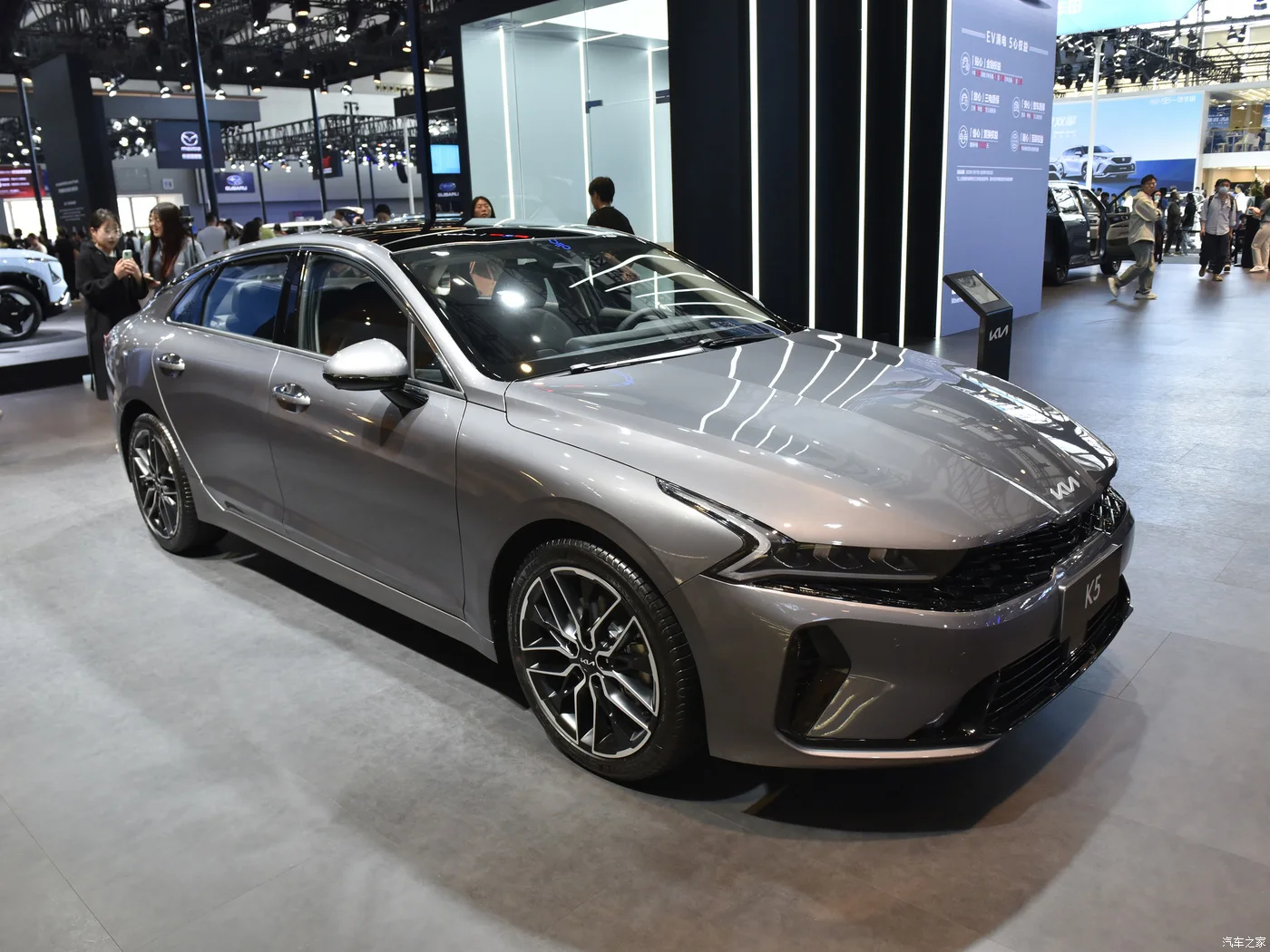 2024 продажа KIA K5 модели автомобилей сделано в Китае 5 мест дверей kia k5 бензиновый автомобиль