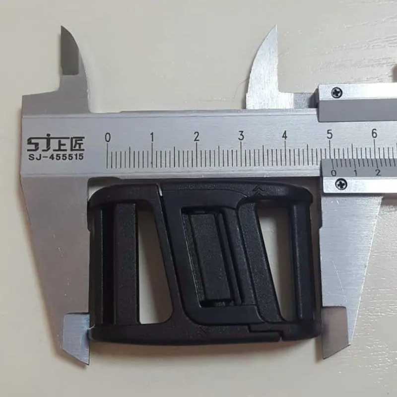 Free sample release  plastic buckle magnetic belt buckle  for backpack or suitcases