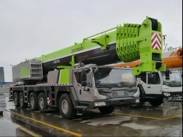 China Mobile Crane 110 Ton Truck Crane Hydra Crane Price Zoomlion ZTC1100V low cost and quality