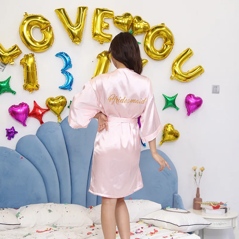 2020 Cheap Solid Color Silk Wedding Dress Bridesmaid Bridal Robes Kimono Robe Bridesmaids Gifts Sets Manufacturer