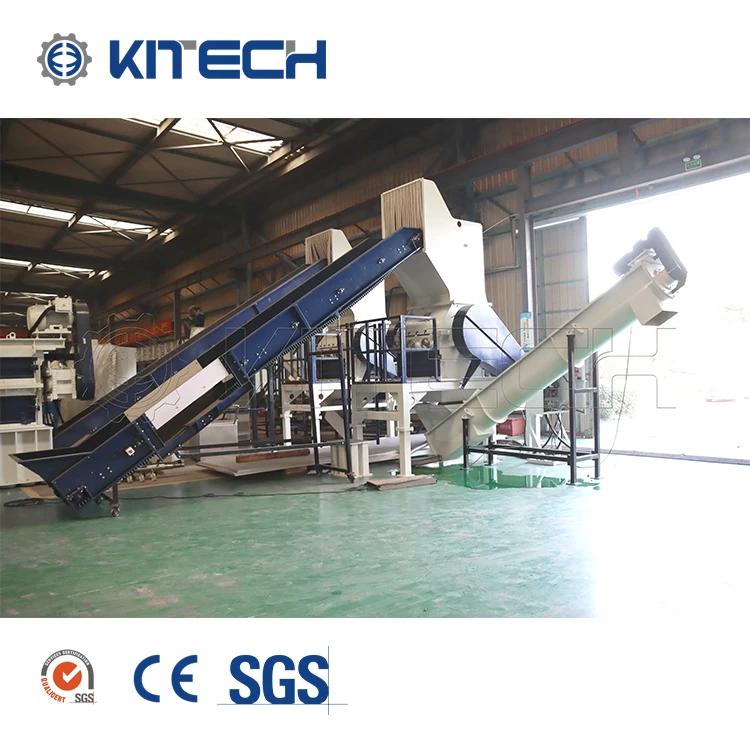 Машина для измельчения комков в бутылках молока