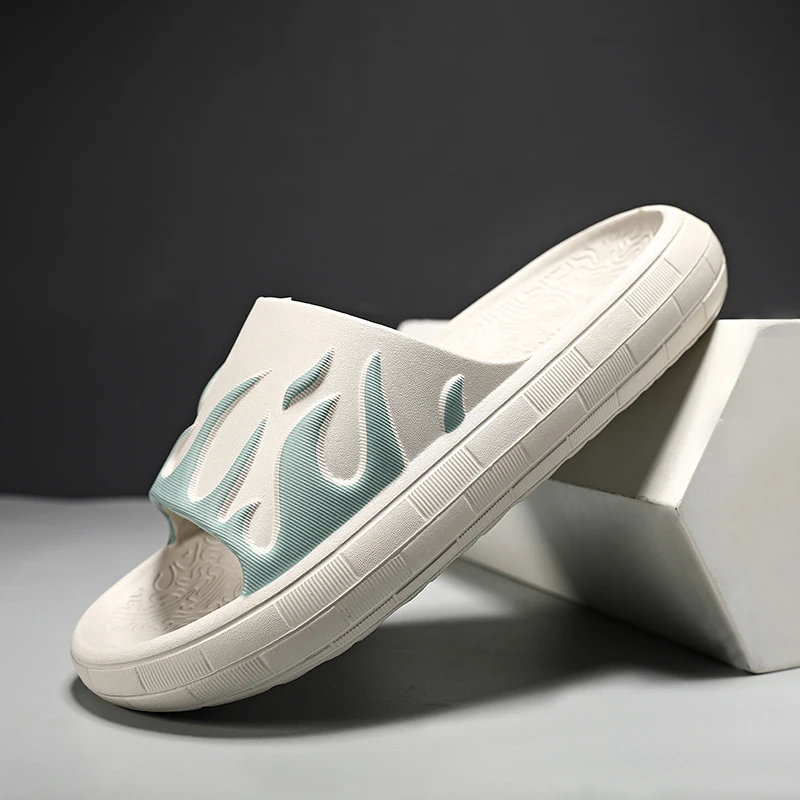 2022 Thick Platform Bathroom Home Slippers Cloud Slippers Women Soft Sole EVA Indoor Slides Sandals Summer Non-slip Flip Flops