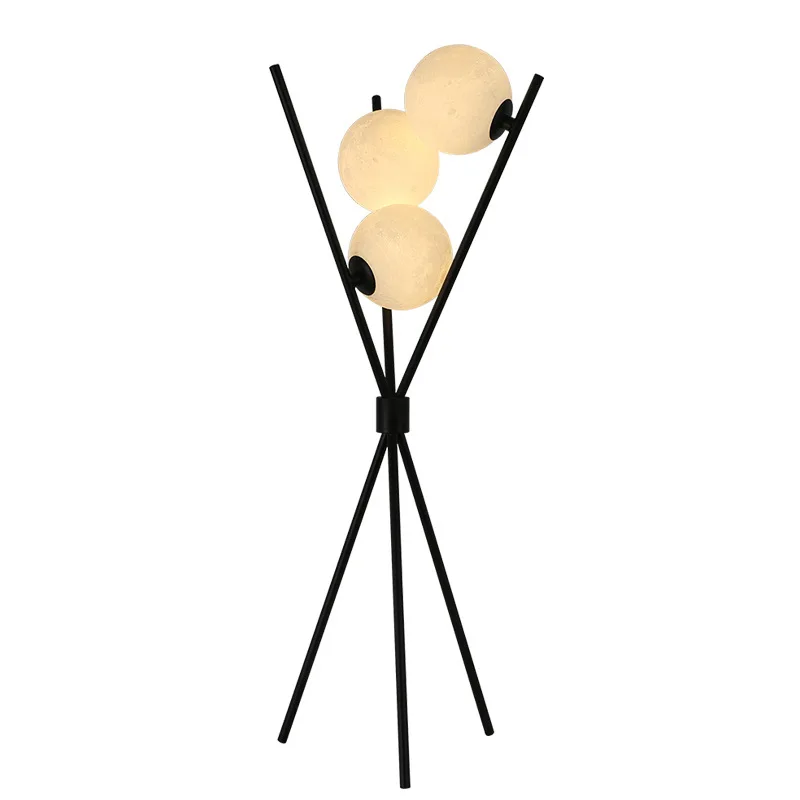 3 Years Warranty Vintage Floor Lamps Wholesale Iron Restaurant 3 Balls White Standing Floor Lamp