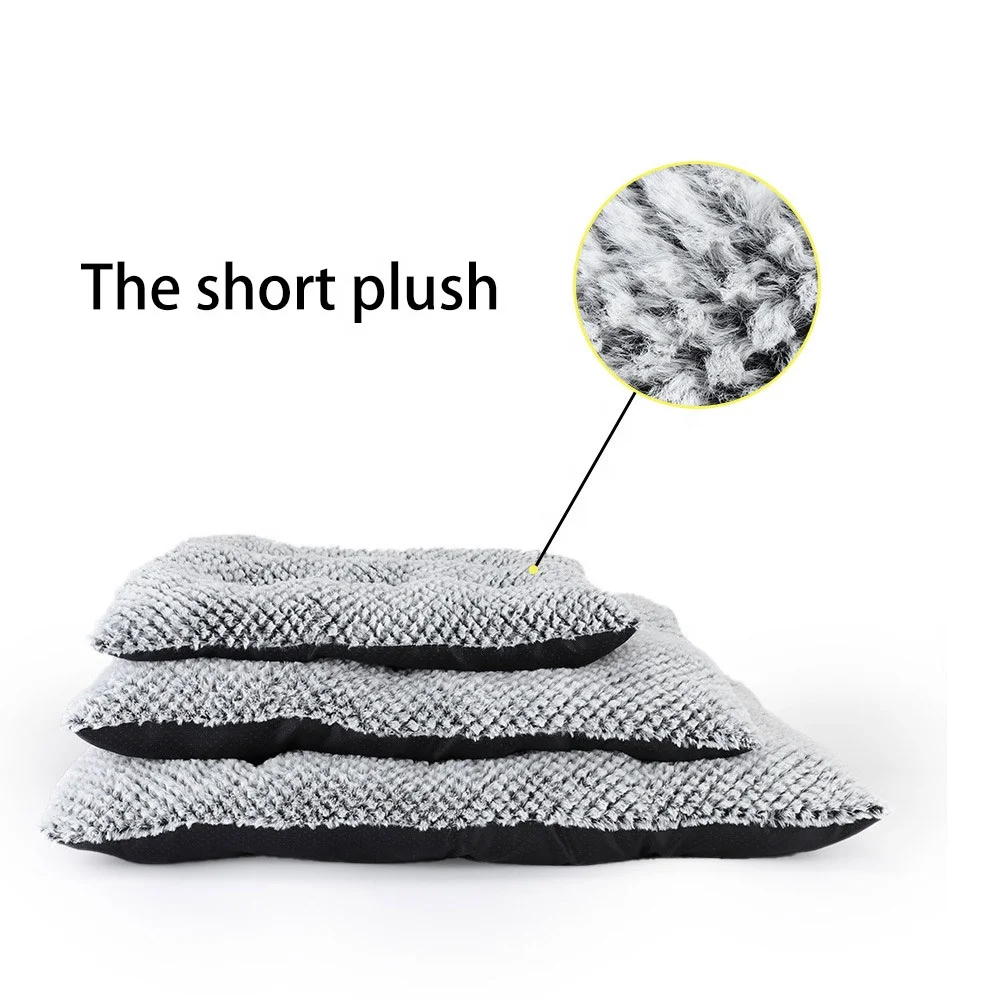 Premium Short plush Dog Bed Pad Made from soft pp cotton filler Oxford cloth non-slip bottom to keep Pet mat warm in winter