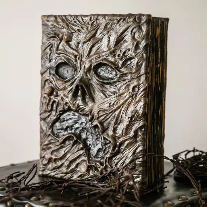 2023 Necronomicon Evil Dead Book Resin Notebook Decorations Horror Movie Prop Gifts Dead Spellbook for Home Desktop Decor