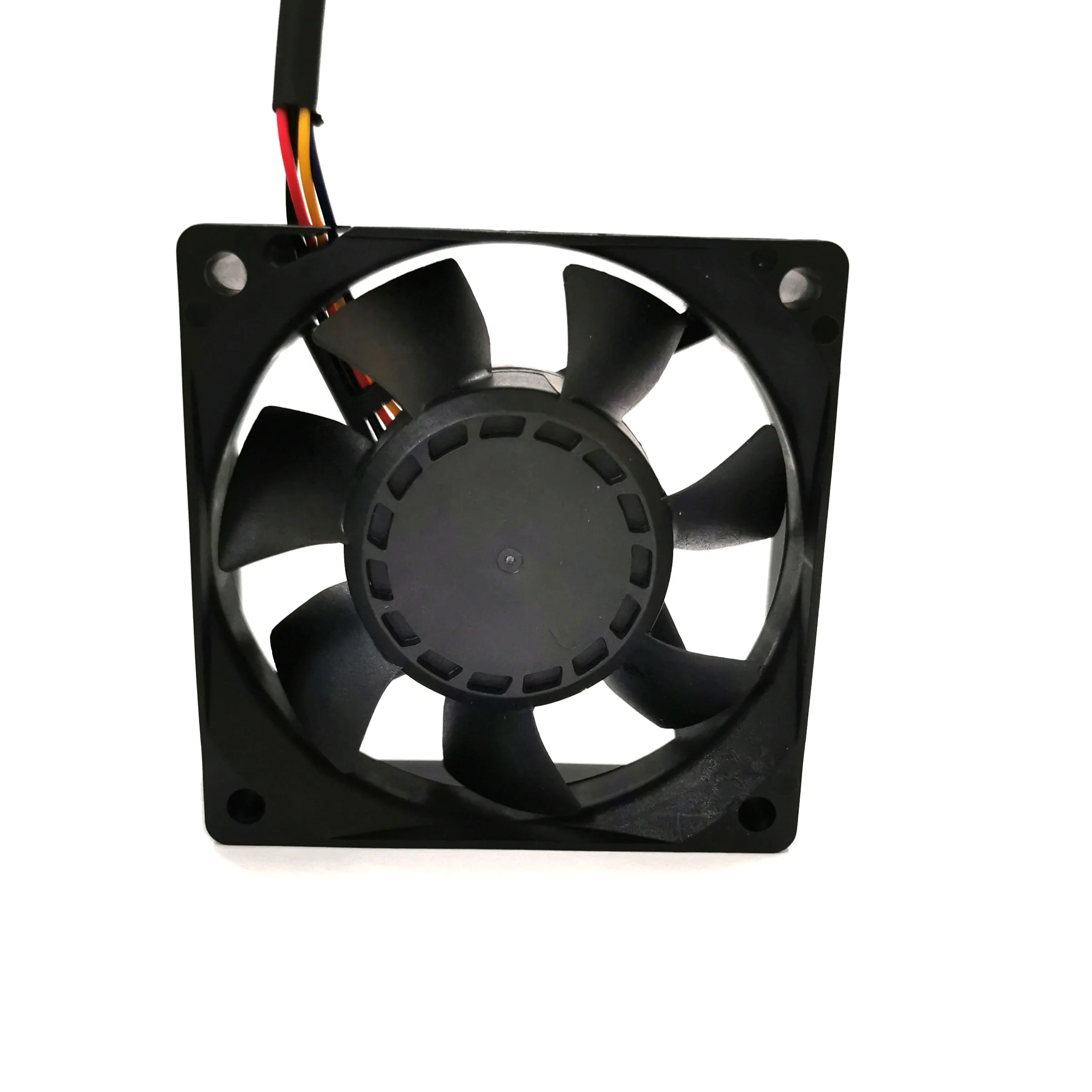 YCCFAN Self-branded Products 7025 70x70x25mm Brushless DC Fan 12Volt Cooling Fan