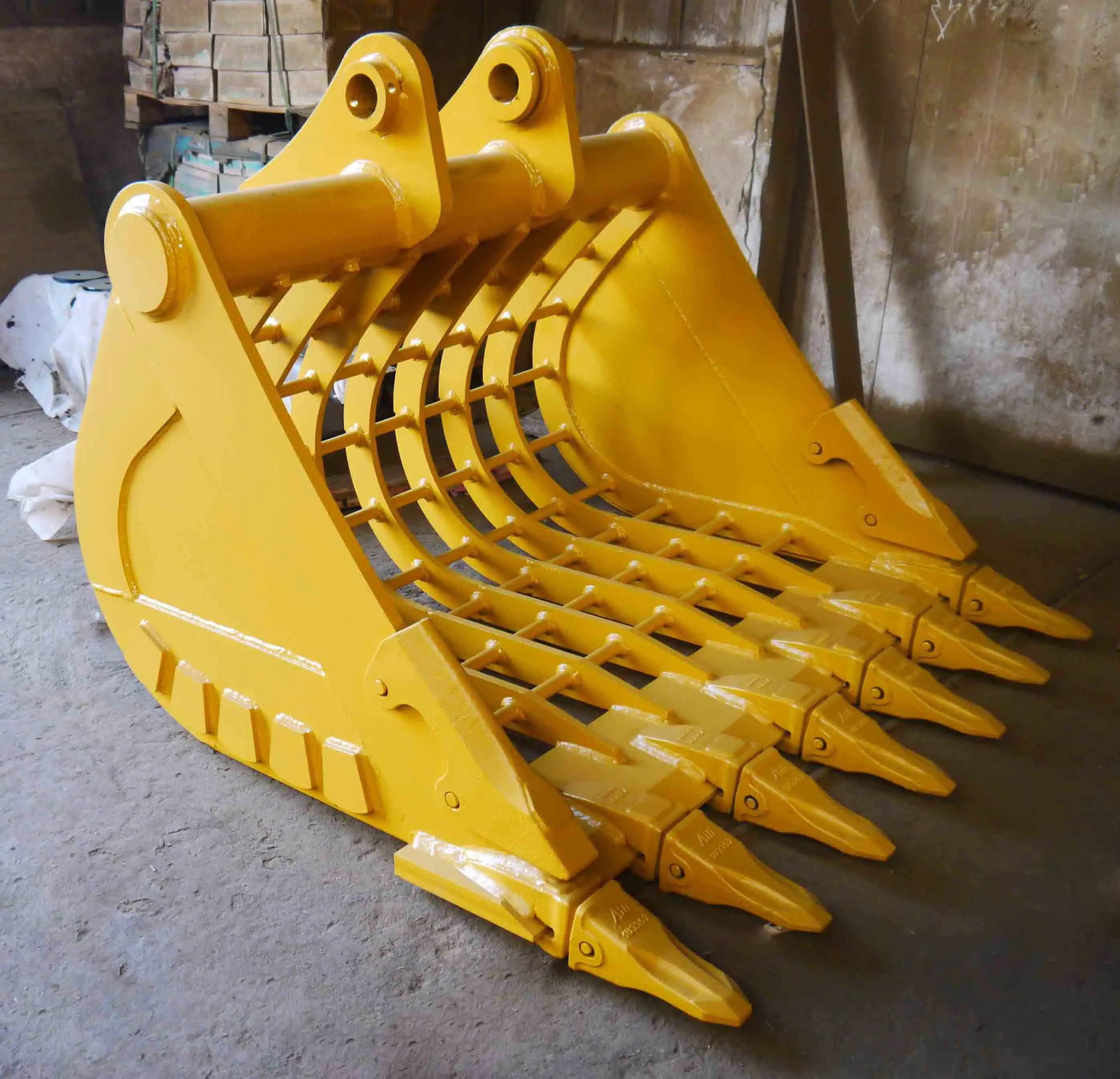 Chinese factory supplier digger spares parts skeleton bucket for EX200 excavator on hot sale