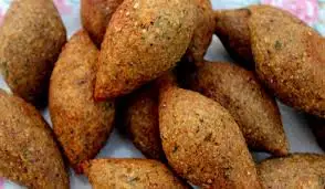 Small Veg Burgers Kubba Maker Coxinha Forming Machine Vegan Malai Kofta Making Machine for Sale