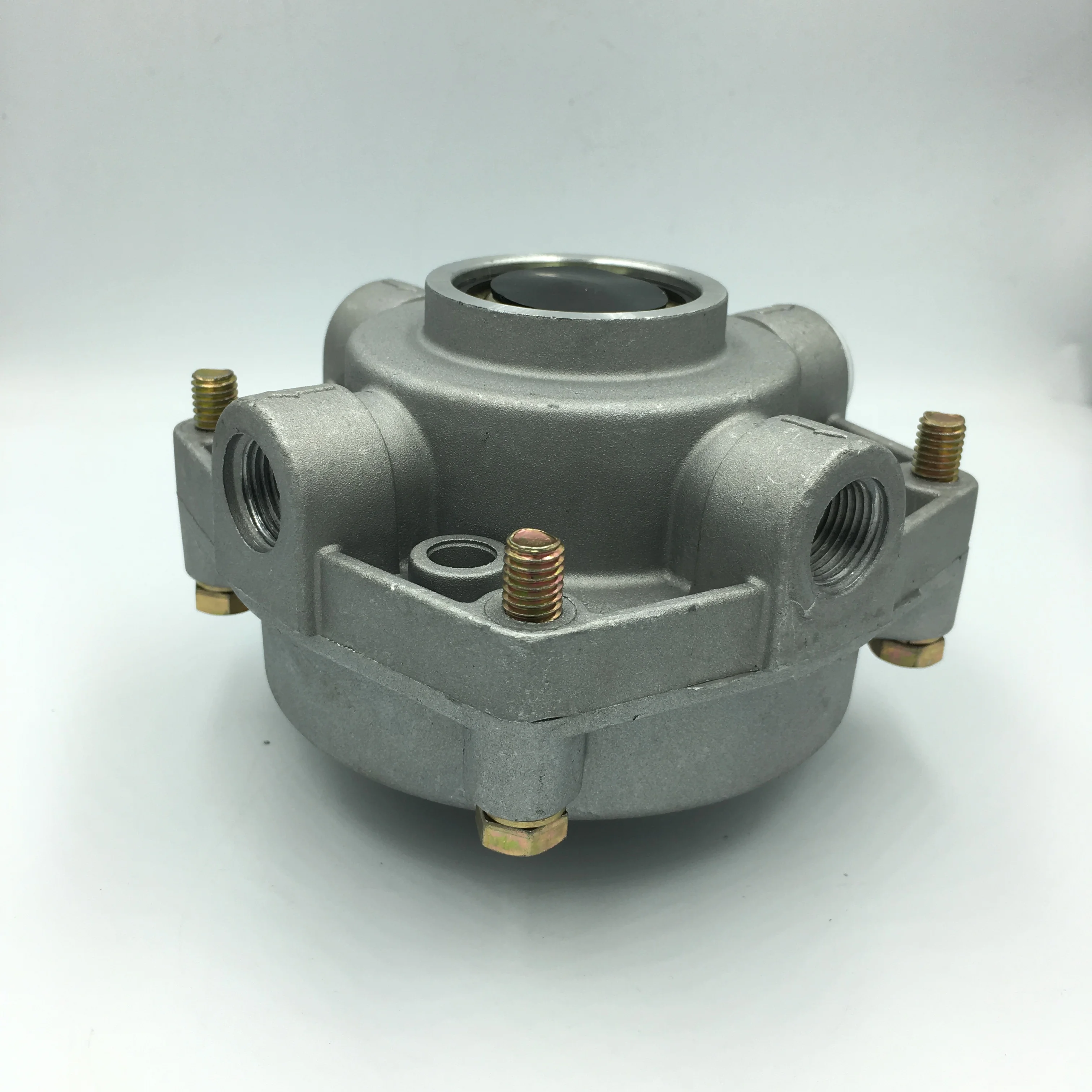 Manufacturer sells high quality brake relay valves