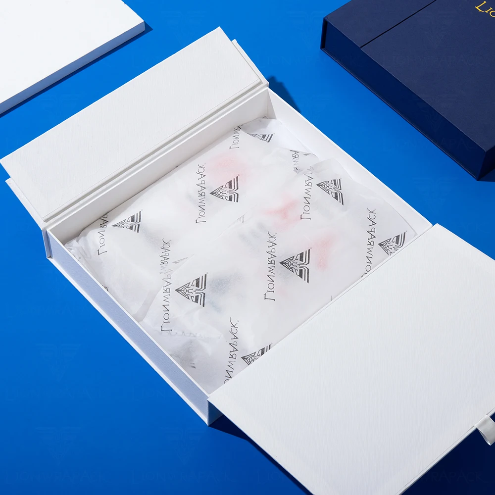 Lionwrapack Custom Logo Gift Boxes Eco-Friendly Recyclable Paper Packaging Large Clothing Shipping Boxes Textured Art Paper Box