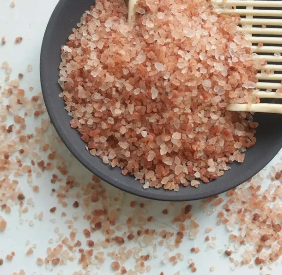Hot selling 1~2mm 2~5mm Natural ore good color himalayan pink salt pakistan pink himalayan bath salt
