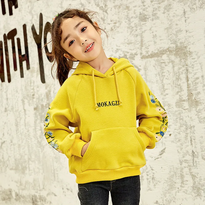 
Joker hand-embroidered bottoming shirt 2019 autumn and winter new girls trend bottoming shirt 