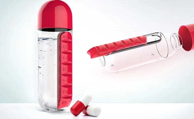 Wholesale Multi Color Traveling Water Bottle Capsule Large Capacity Water Bottle Plastic Medicine Container Cup