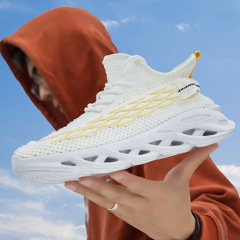 
China Low Price Comfortable Walking New Model Shoes Sneaker Sport Shoe 