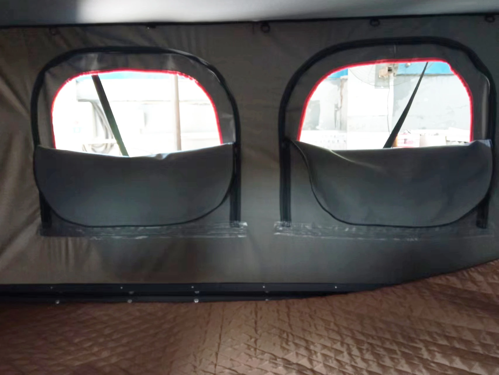 large space automated  outdoor  roof top tent for 2 persons