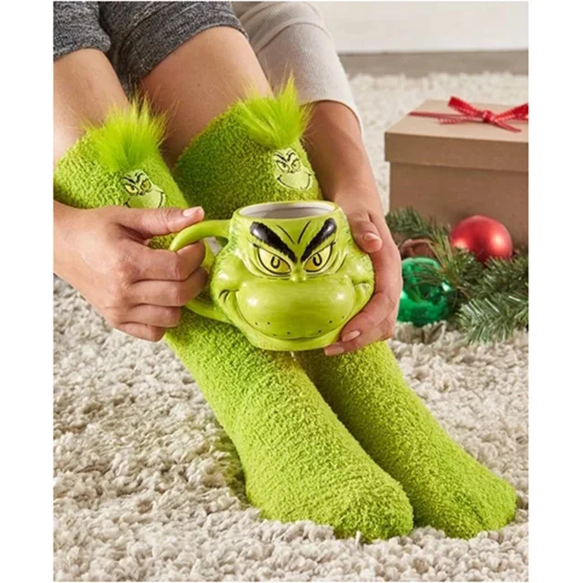  Grinch скульптурные латте изолированные Дорожные