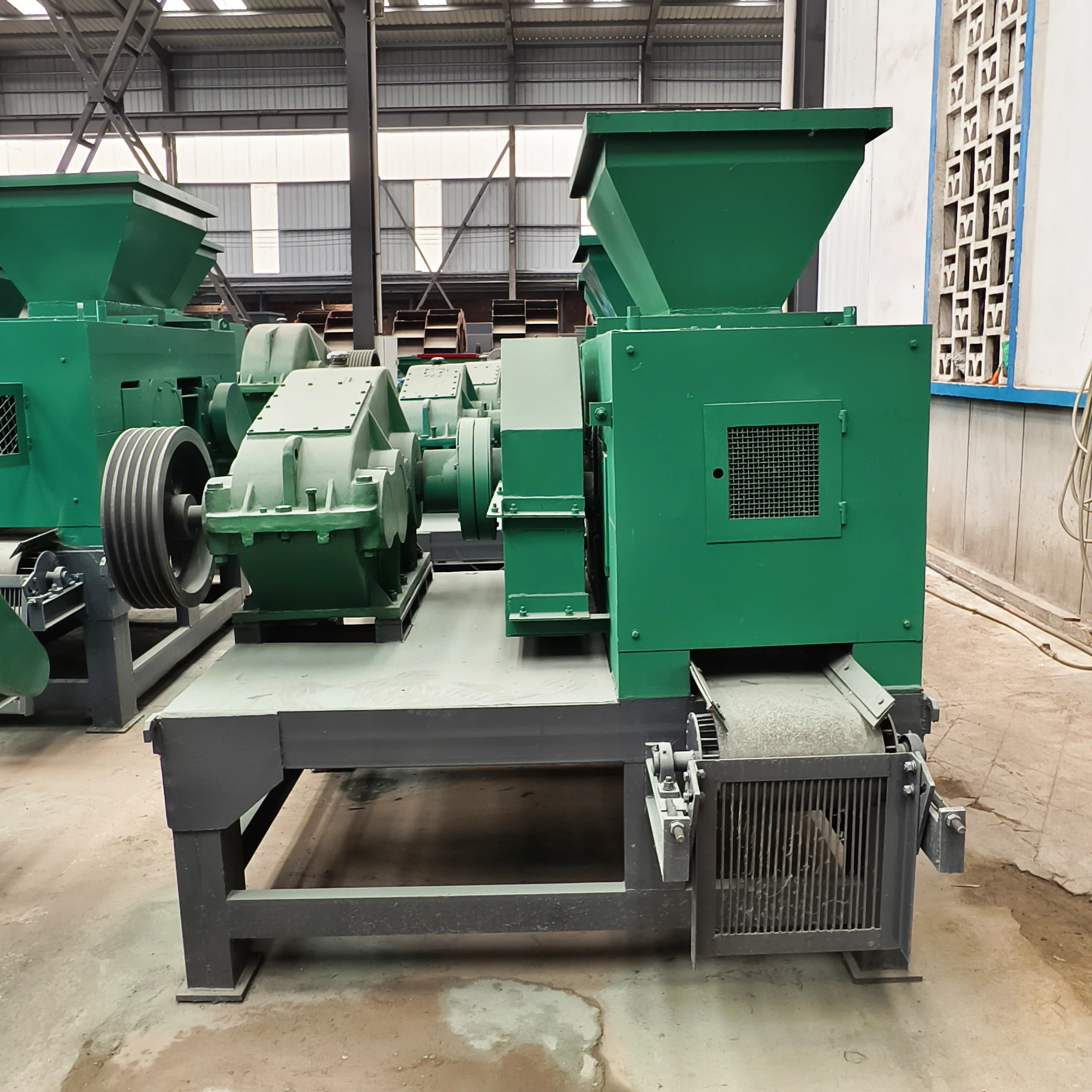 China Supplies  Oval Shape Briquette Making Machine Metal Powder Coal Powder Briquetting Machine