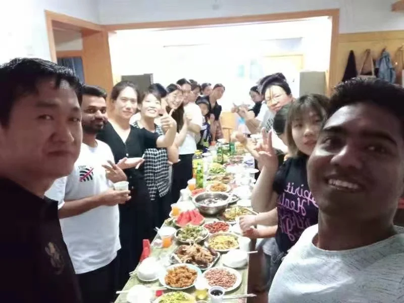 China Manufacturer Liquid Paraffin wax Plasticizer Chlorinated paraffin/Chlorinated paraffin 52#