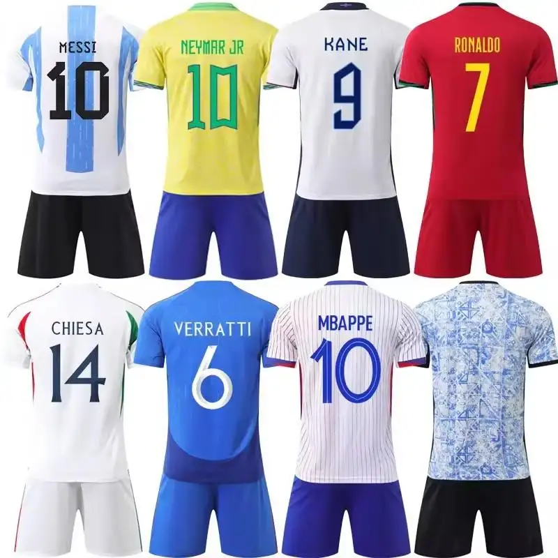 2024 сезон продаж униформа для тренировок Футбольная майка Los Blancos Merengues T Davies La Liga дешевая цена тренировочные комплекты
