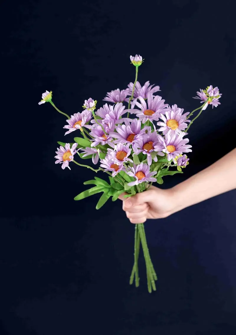 Hot sale silk small daisy artificial flower for indoor home decoration garden christmas