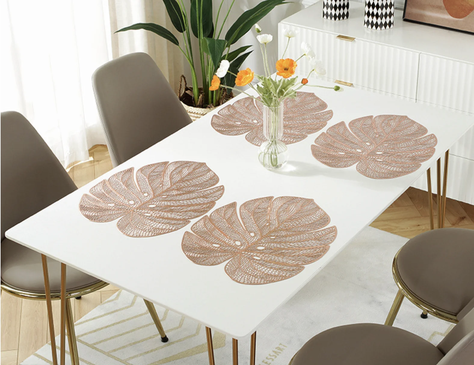 New Arrival Wipeable Metallic Plastic Green Place Mats Leaf Shaped Vinyl Placemats for Dinner Table Heat Resistant Table Mats