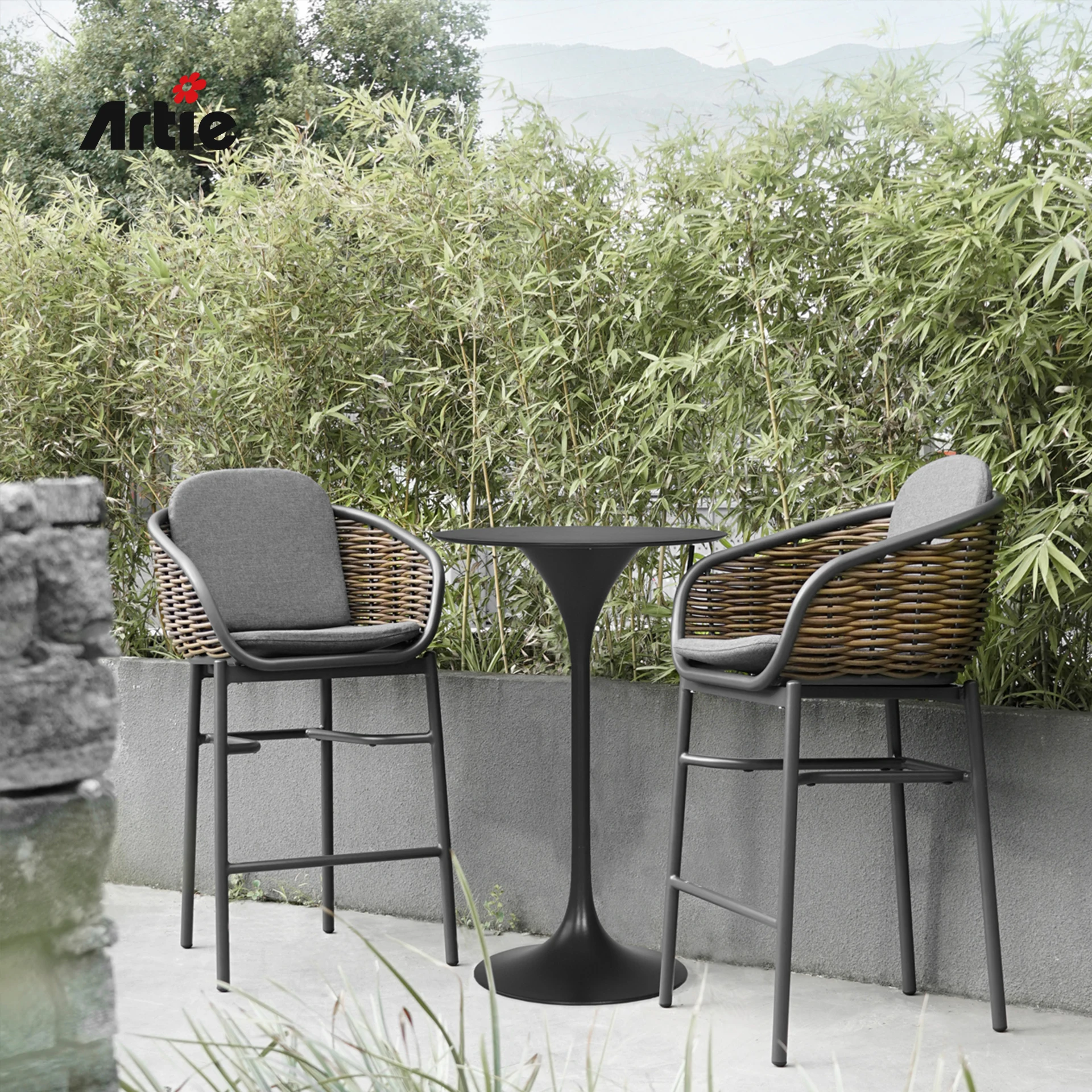 Artie Comfortable Wicker High Chair Leisure Furniture Outdoor Bistro Restaurant Dinning Table And Chair Bar Set