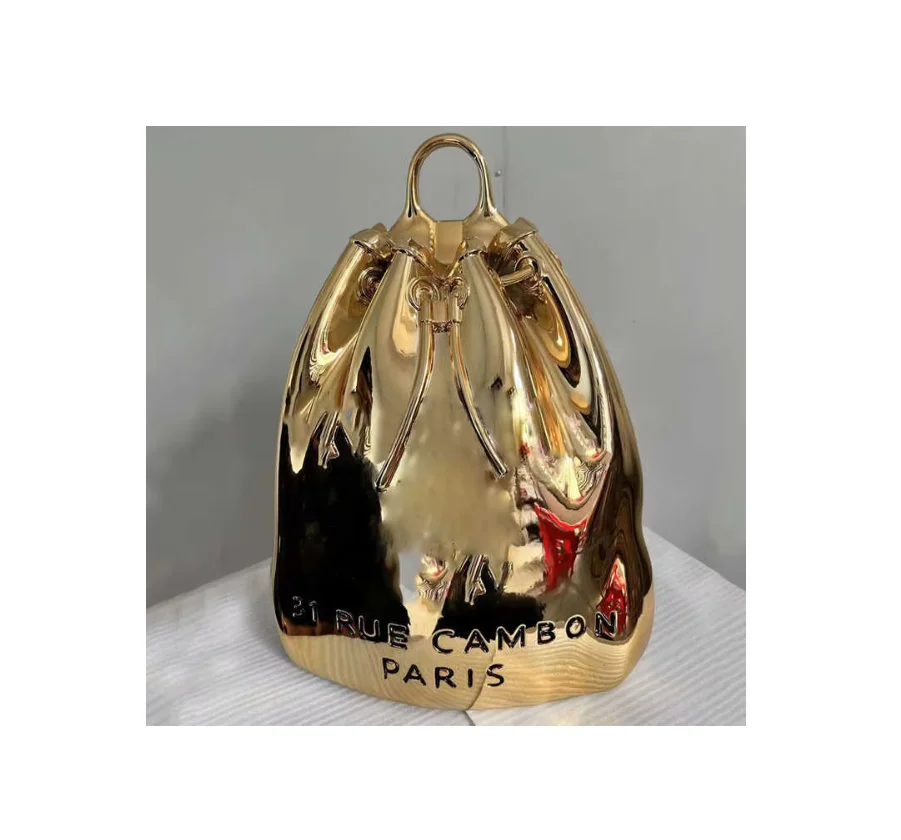 Modern Indoor Home Decor Folk Art Cone Statue Vase Resin Crafts Fiberglass Sculpture Electroplate Handbag Indoor Ornament Art
