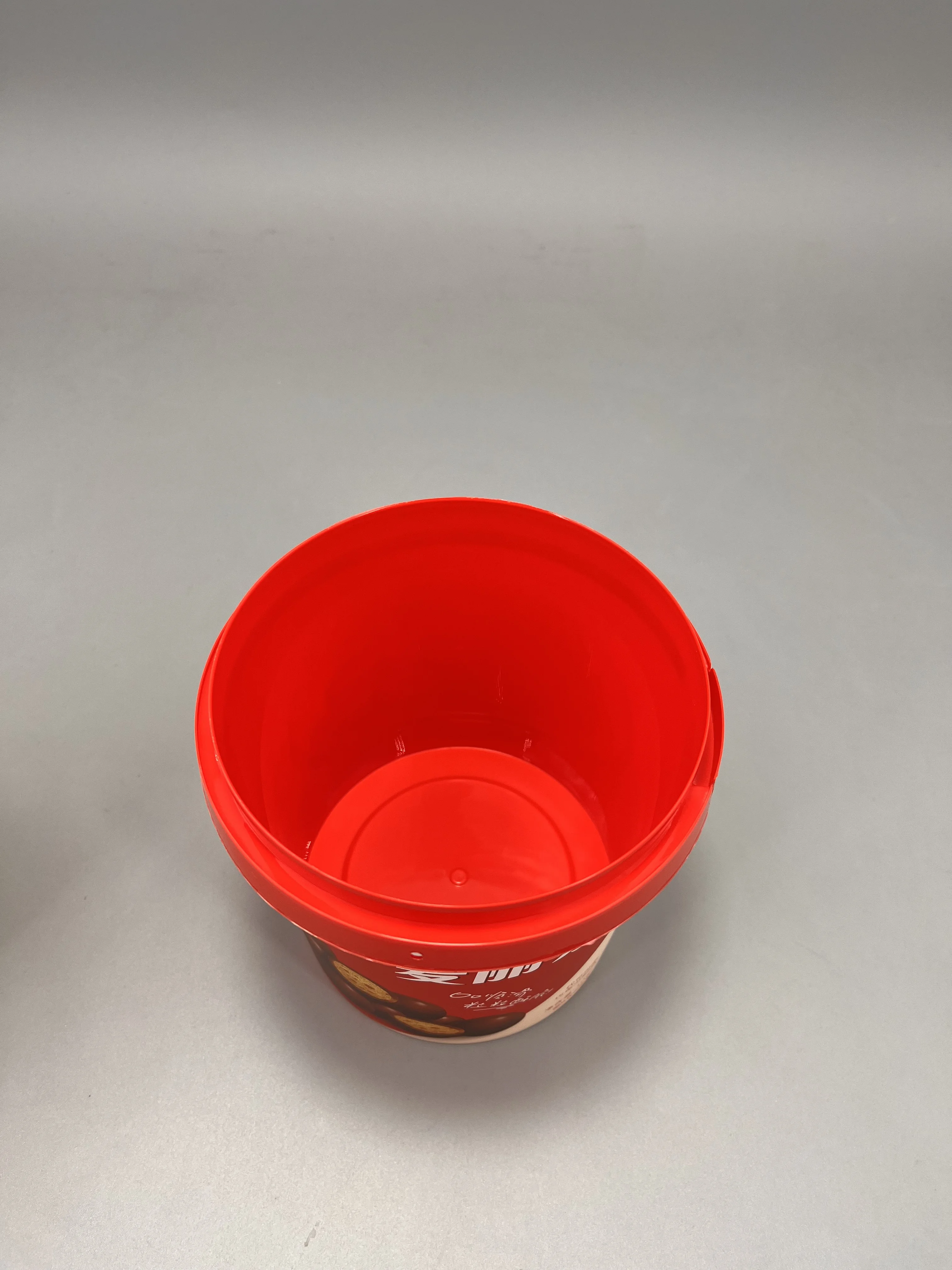 iml plastic container bucket custom in mold labeling handle container food chocolate ice cream butter plastic bucket for sale
