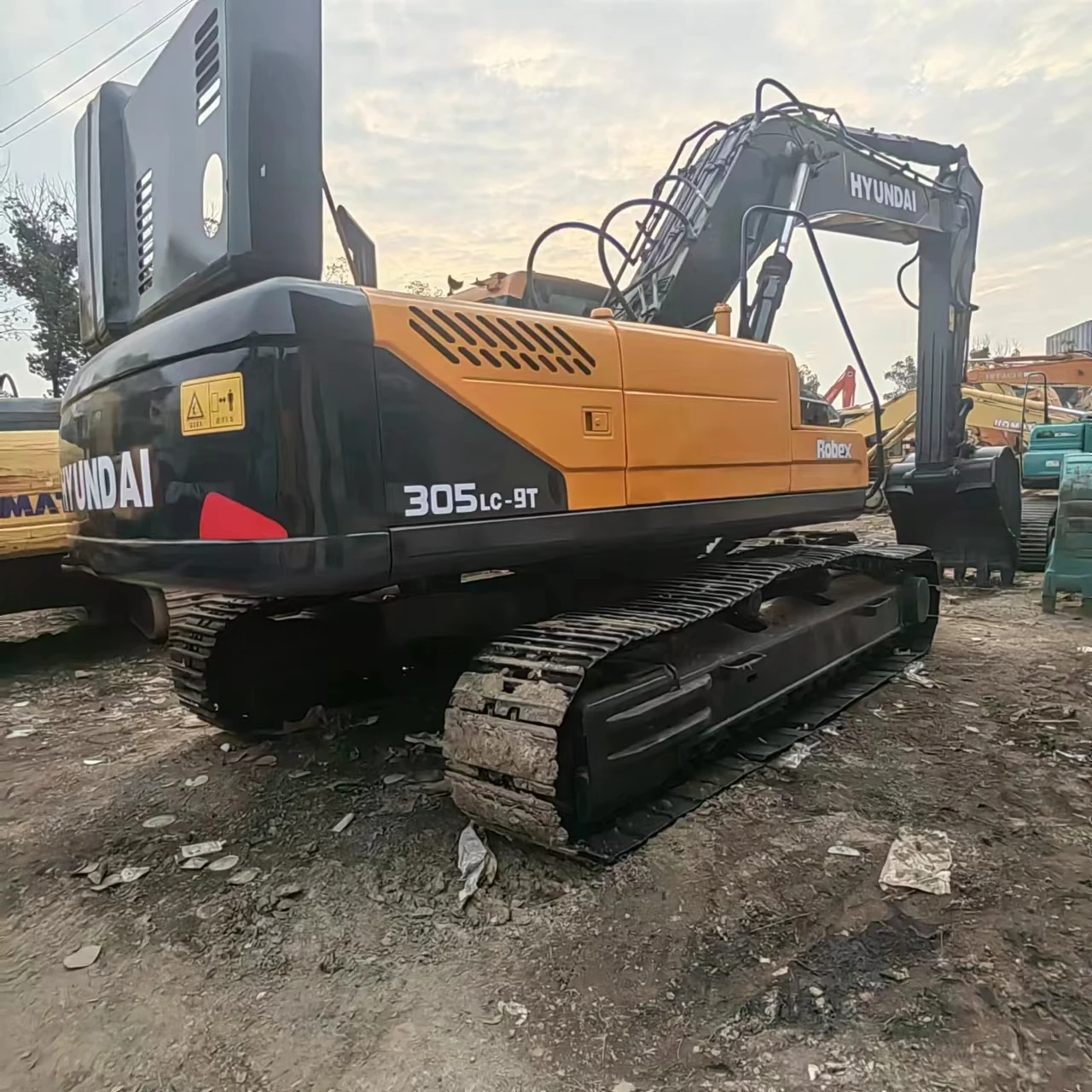 excavator hyundai 305-9T used Hot selling Korean original tracked modern 305 excavator with 30 tons