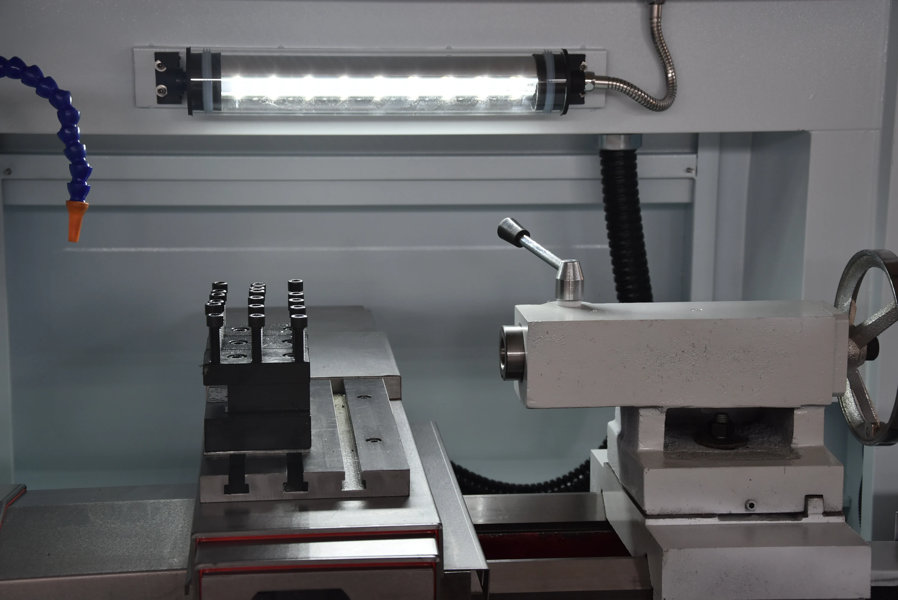 High Precision Lathe Machine Torno With CNC Controller CK0660A